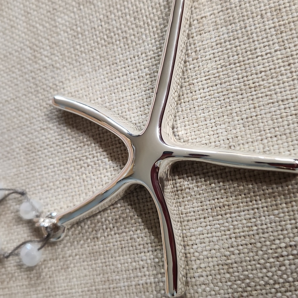 Tommy Bahama Silver Starfish Treasure Pendant Necklace In Sliver - Picture 4 of 7